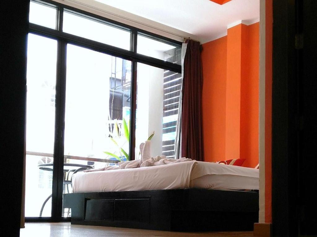 Long Beach Hotel Patong Eksteriør bilde