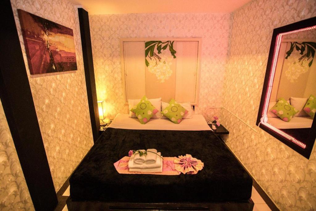 Long Beach Hotel Patong Eksteriør bilde