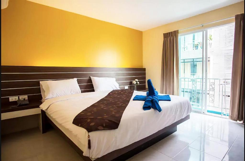 Long Beach Hotel Patong Eksteriør bilde