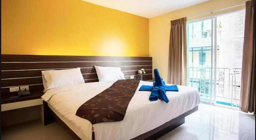Long Beach Hotel Patong Eksteriør bilde